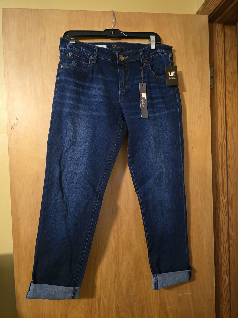 NWT Kut from the Kloth Catherine Boyfriend Jeans Women's Size 8 Dark Wash Rolled
